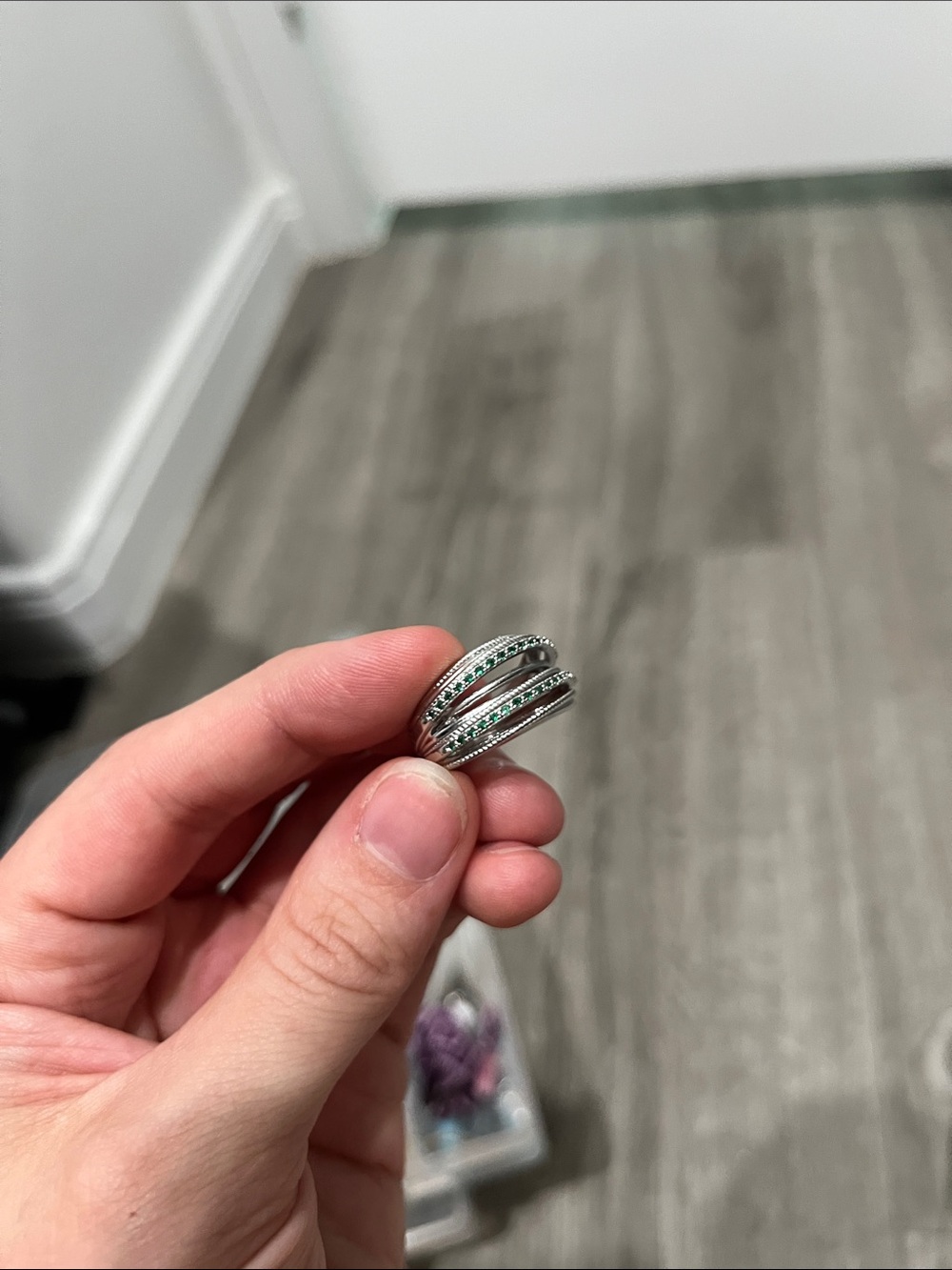 SHEIN Silver Multi-Row Ring with Green Stones